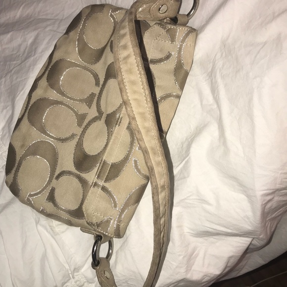 Authentic Coach handbag - Picture 3 of 6